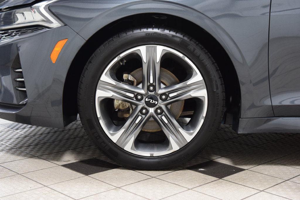Used 2023 Kia K5 EX FWD image 23