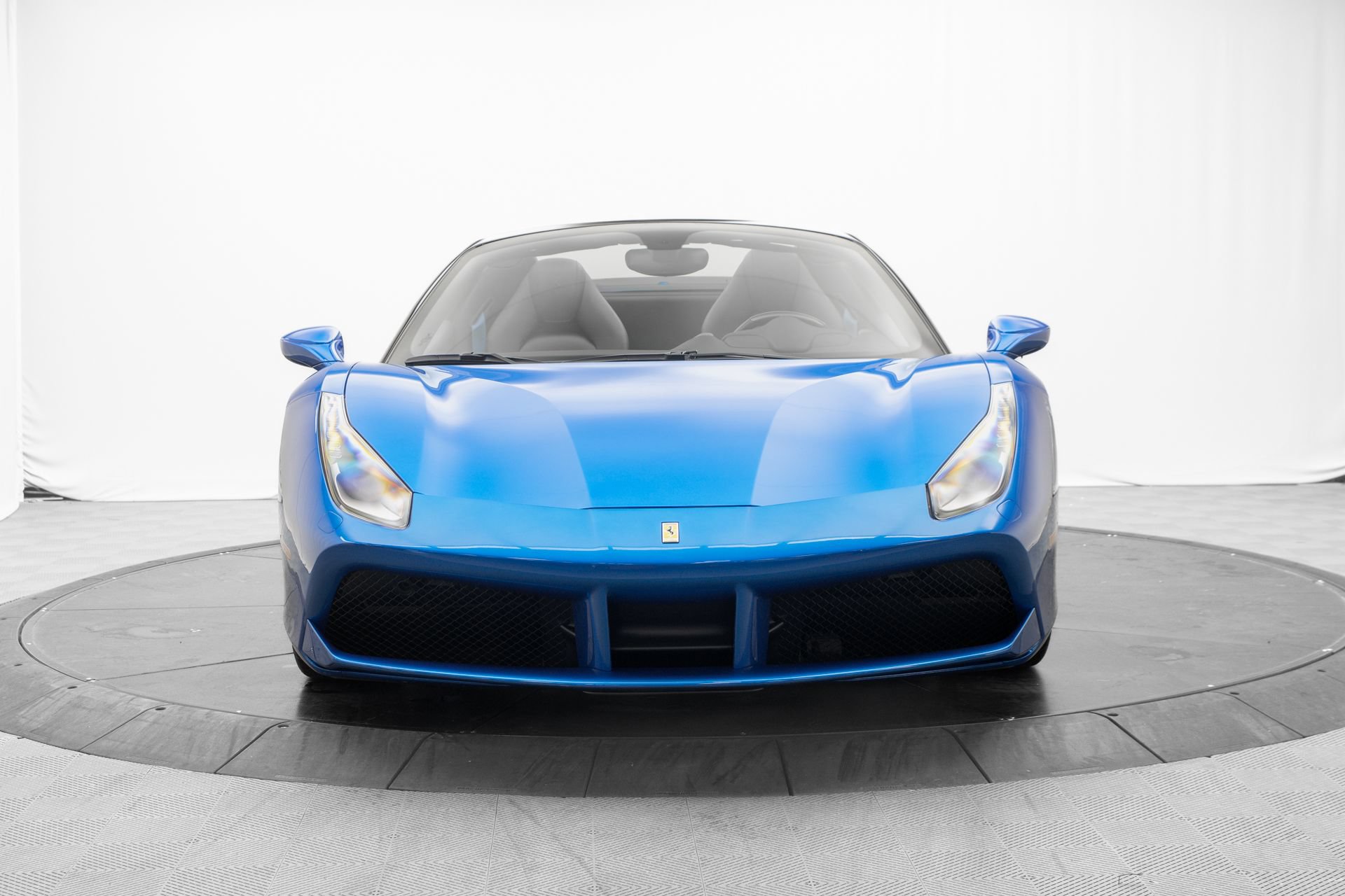 Used 2017 Ferrari 488 Spider RWD image 8