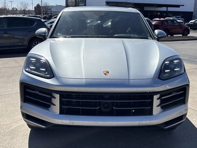 Used 2024 Porsche Cayenne AWD/4WD image 12