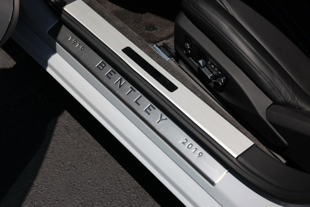 Used 2020 Bentley Continental GT image 28