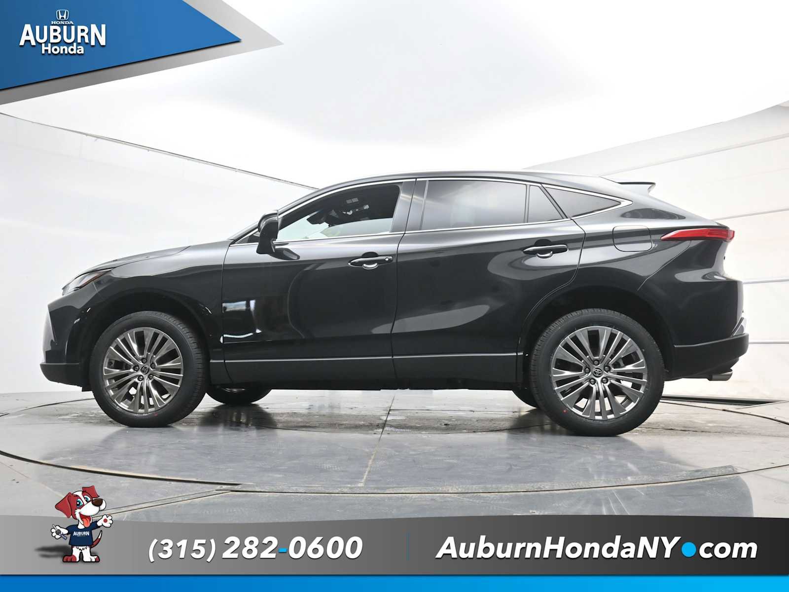 Used 2023 Toyota Venza Limited image 19