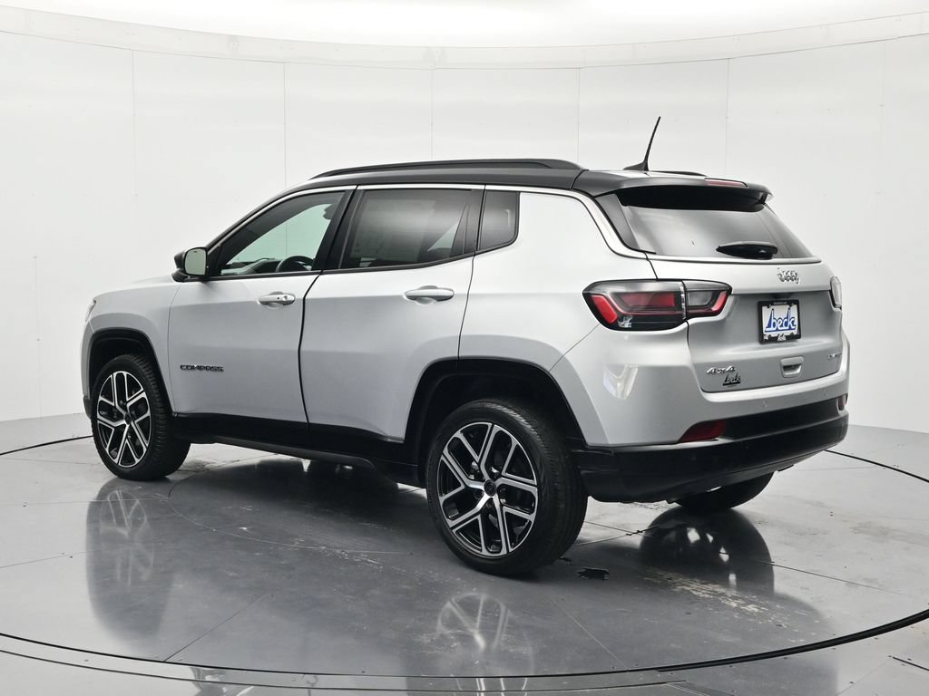 Used 2025 Jeep Compass Limited w/ Elite Group AWD/4WD image 7