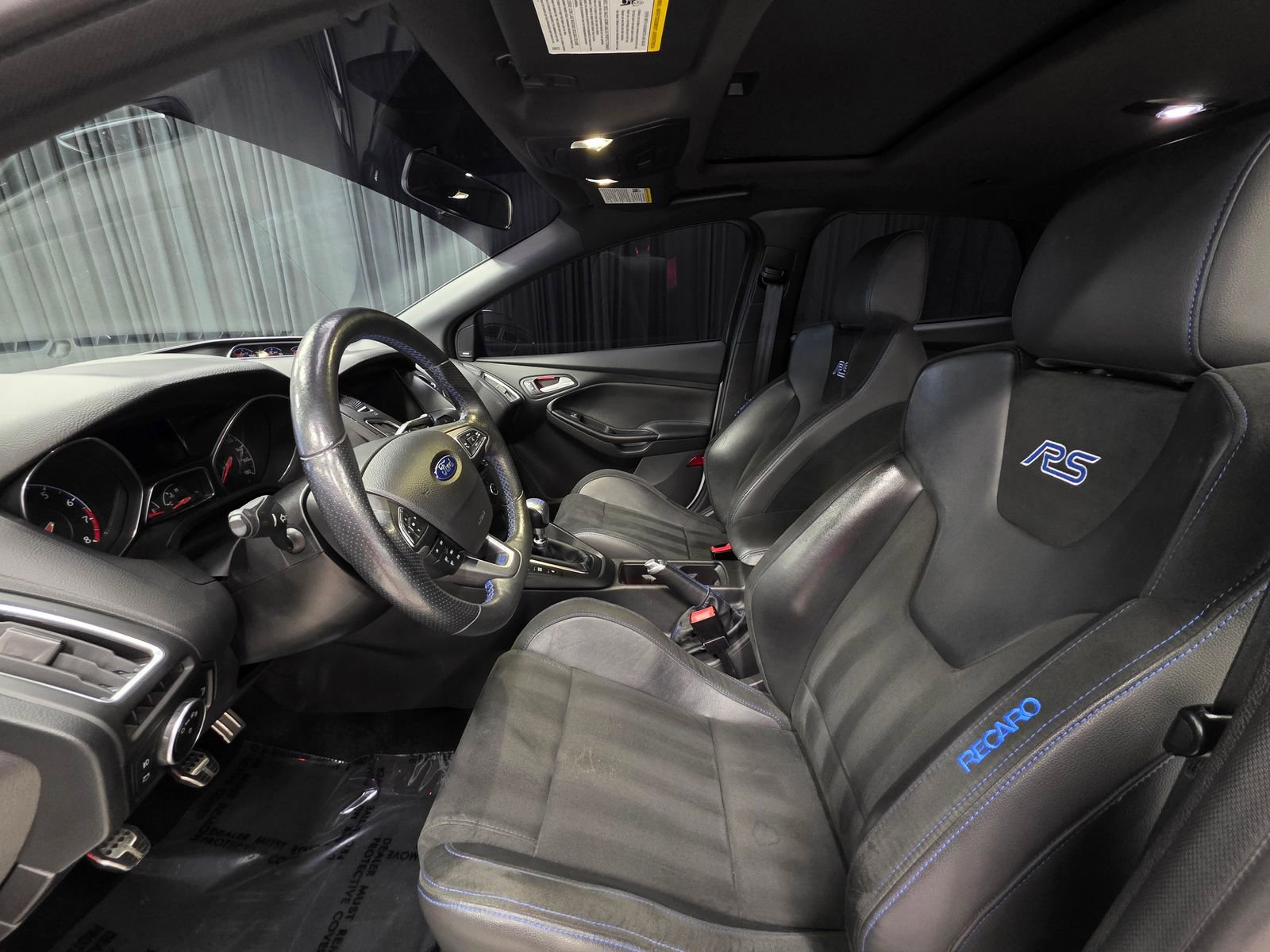 Used 2017 Ford Focus RS AWD/4WD image 19