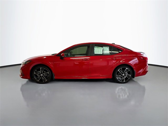 Used 2025 Toyota Camry XSE image 3