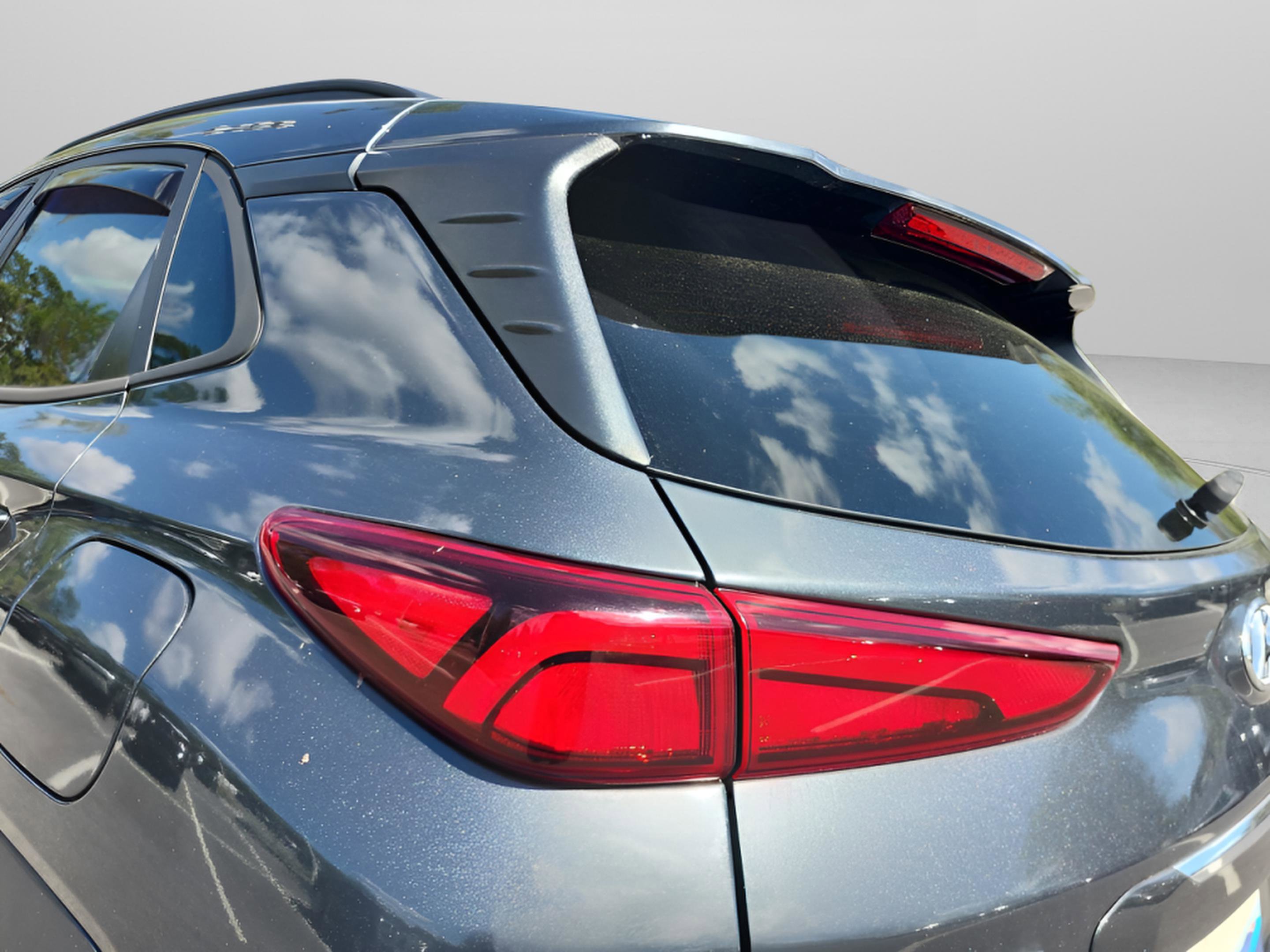 Certified 2022 Hyundai Kona Limited image 22