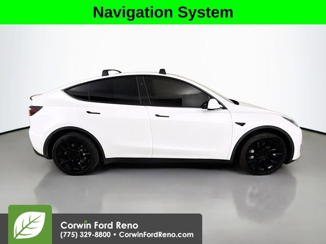 Used 2024 Tesla Model Y Long Range AWD/4WD image 8