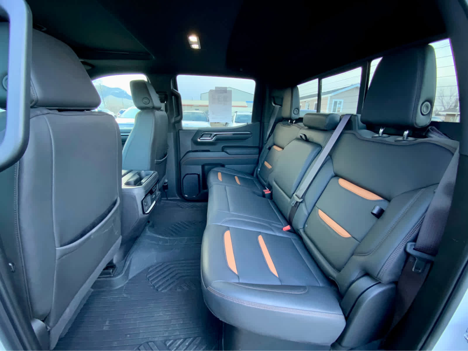 Used 2024 GMC Sierra 1500 AT4 w/ Technology Package image 30