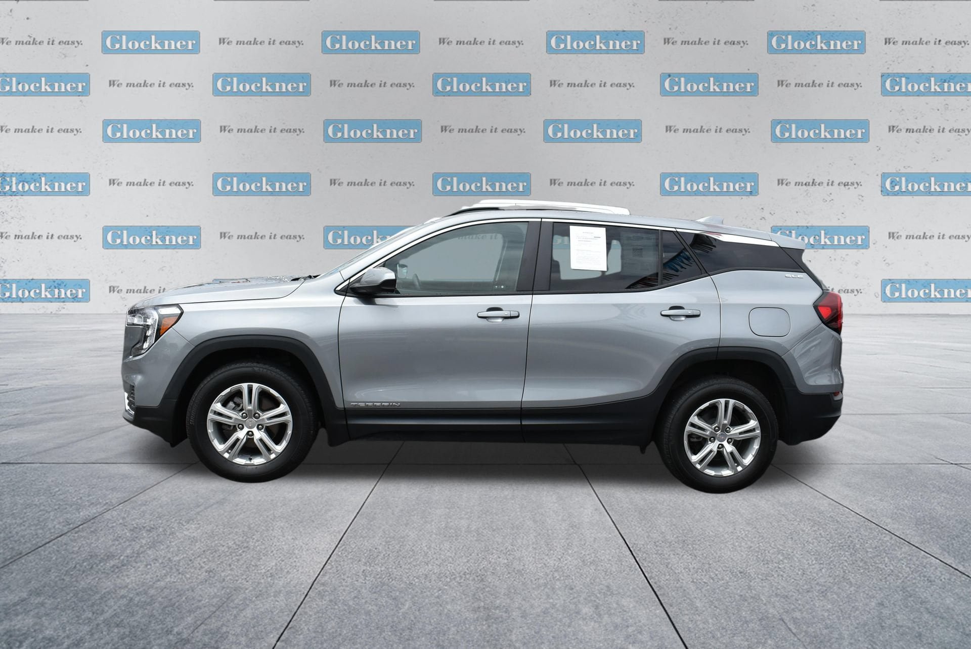 Used 2024 GMC Terrain SLE w/ LPO, Floor Liner Package AWD/4WD image 8