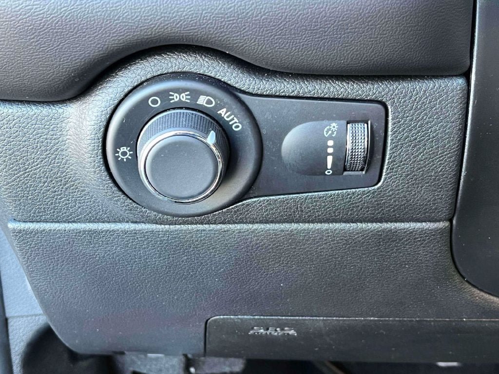 Used 2024 Dodge Durango GT AWD/4WD image 29