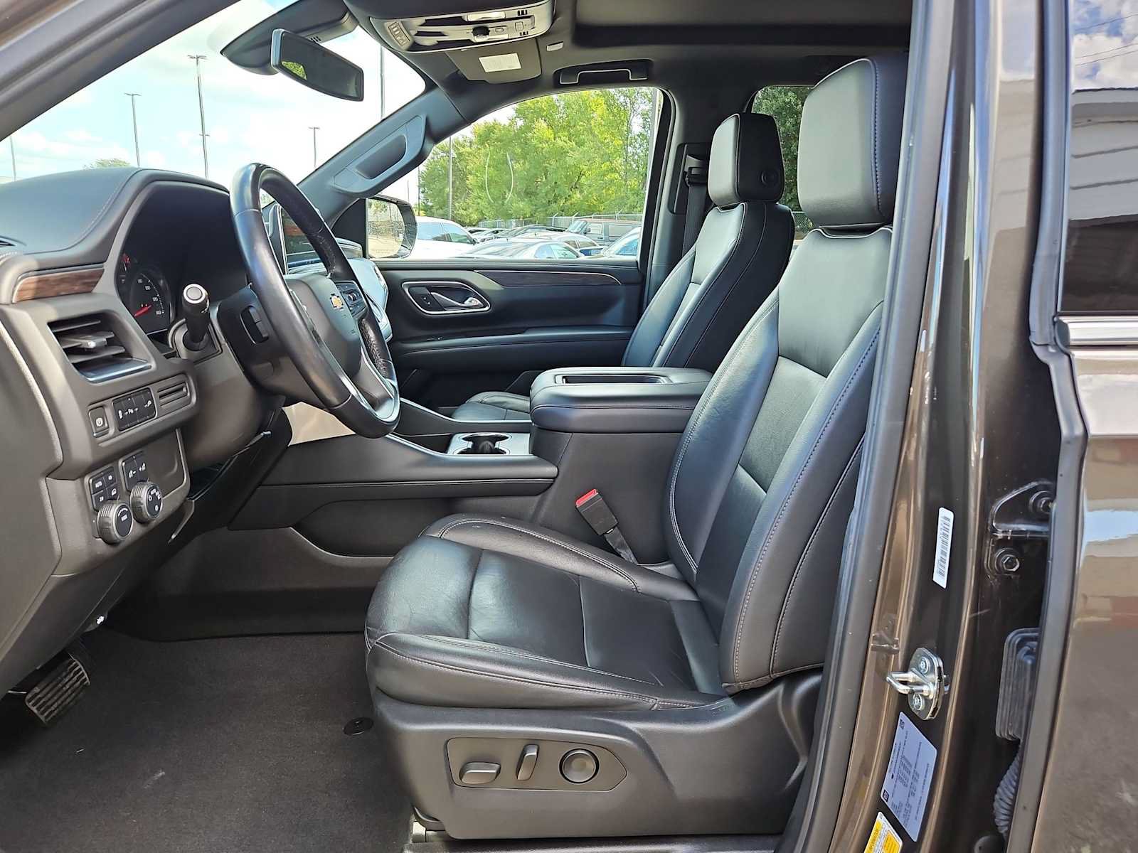 Used 2021 Chevrolet Tahoe LT AWD/4WD image 14