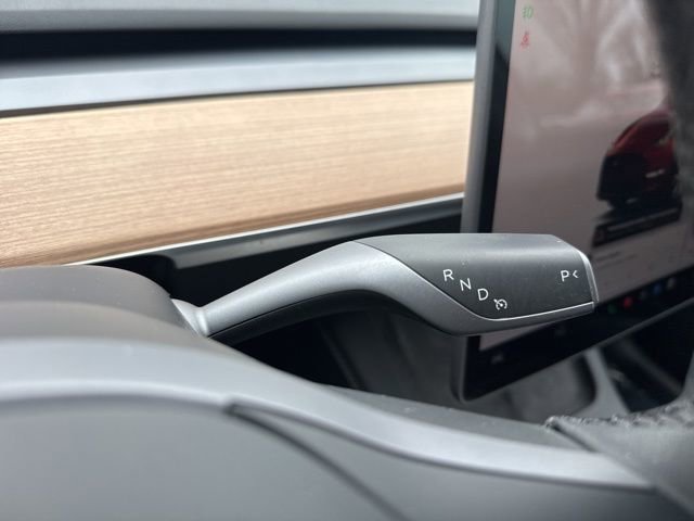 Used 2024 Tesla Model Y Long Range image 17