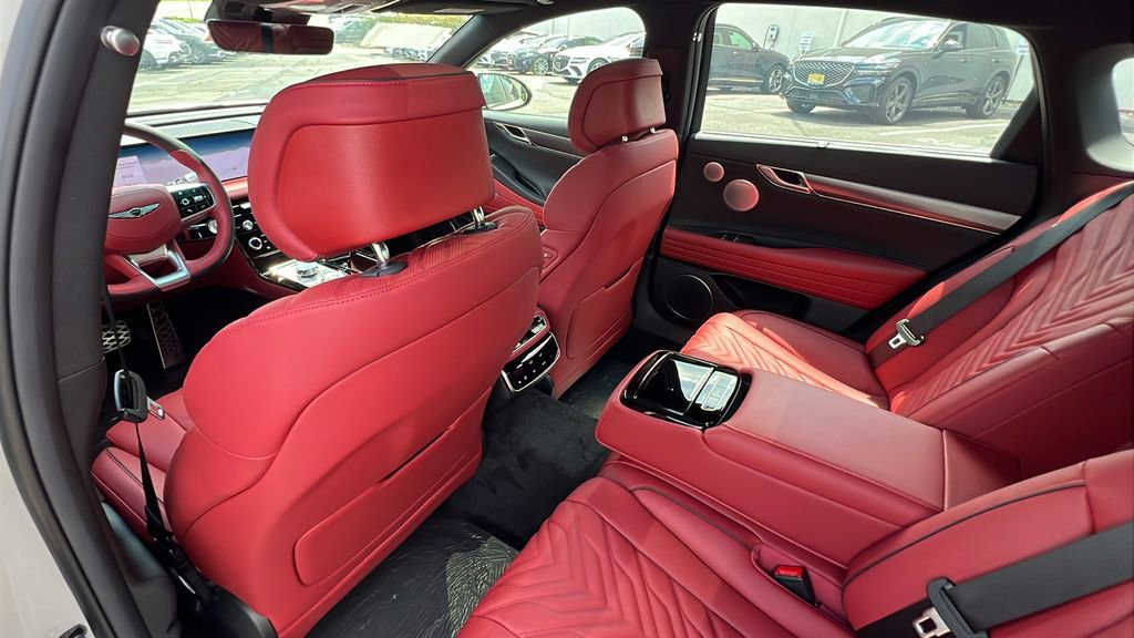 Used 2025 Genesis G80 3.5T Sport image 37
