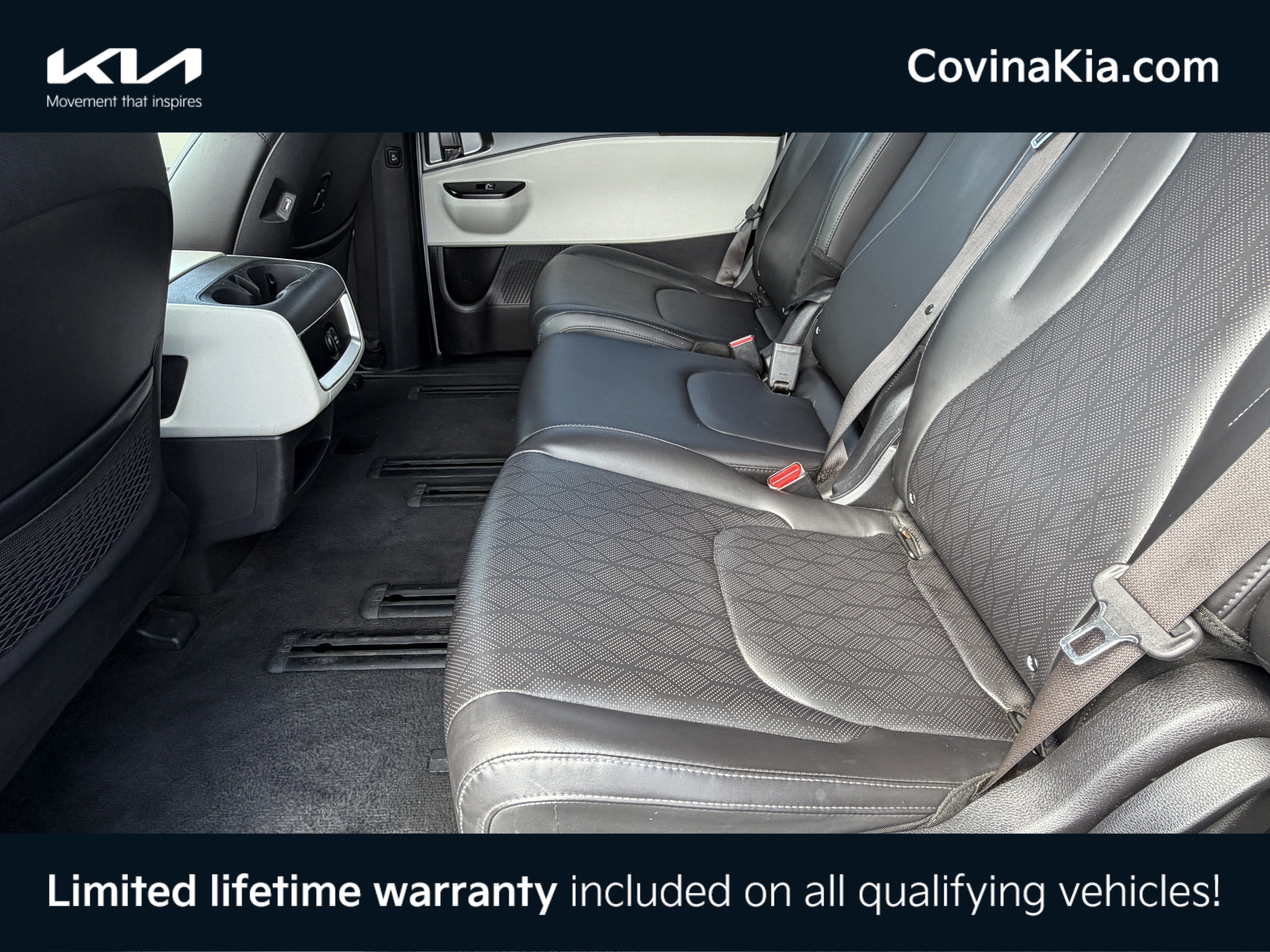 Certified 2022 Kia Carnival LX FWD image 27