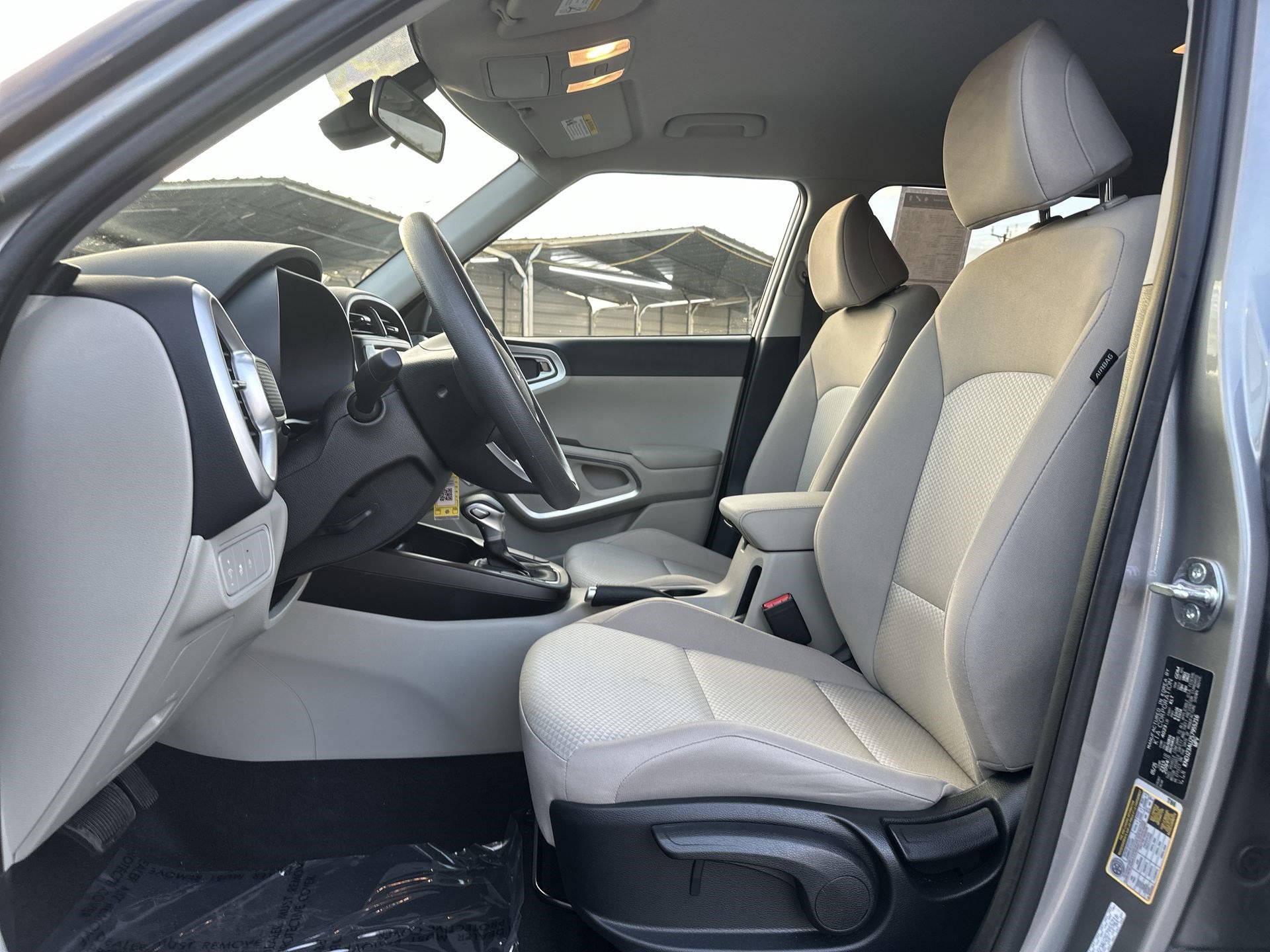 Certified 2025 Kia Soul LX FWD image 13