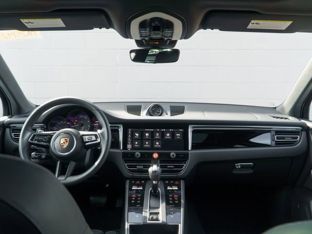 Certified 2026 Porsche Macan image 21