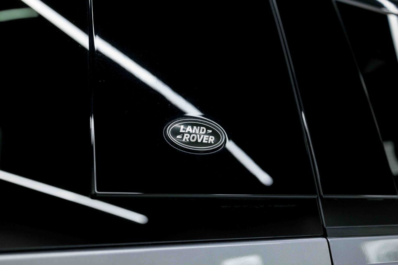 Used 2023 Land Rover Defender 130 SE image 25