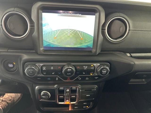 Used 2022 Jeep Wrangler Unlimited Sahara w/ Cold Weather Group image 22