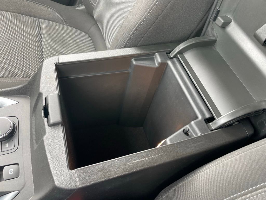 Used 2023 Chevrolet Traverse LT image 49