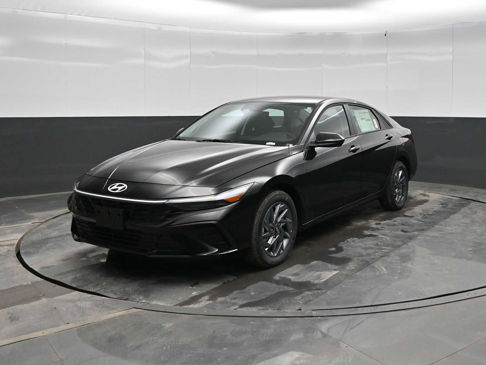 New 2026 Hyundai Elantra Blue image 4