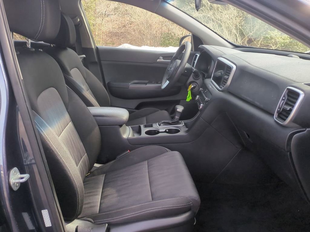 Used 2021 Kia Sportage LX AWD/4WD image 27