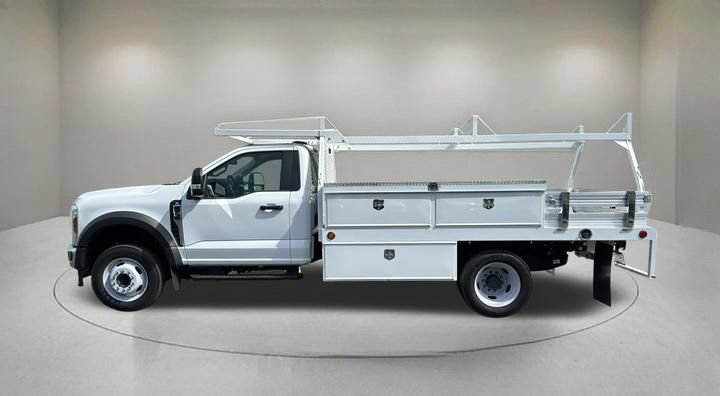 New 2024 Ford F450 XL w/ XL Chrome Package RWD image 3