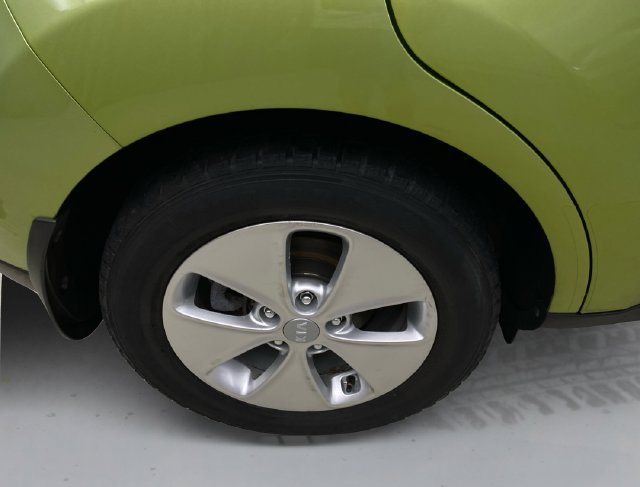 Used 2015 Kia Soul FWD image 16