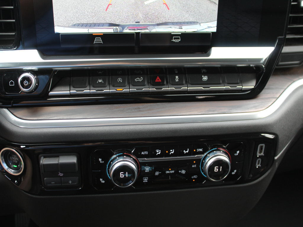 Used 2025 GMC Sierra 1500 SLT AWD/4WD image 15