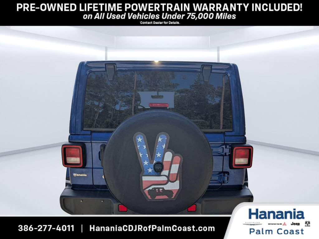 Used 2018 Jeep Wrangler Unlimited Sahara w/ Uconnect 4C Nav & Sound Group AWD/4WD image 4