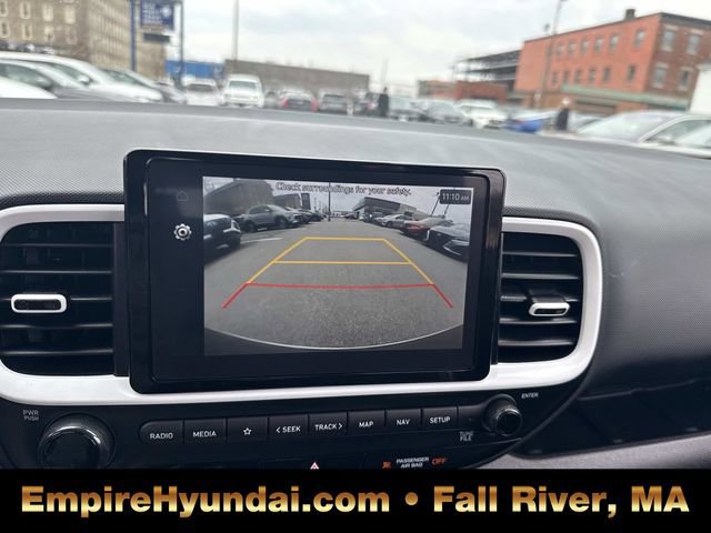 Used 2023 Hyundai Venue Limited w/ Cargo Package image 21