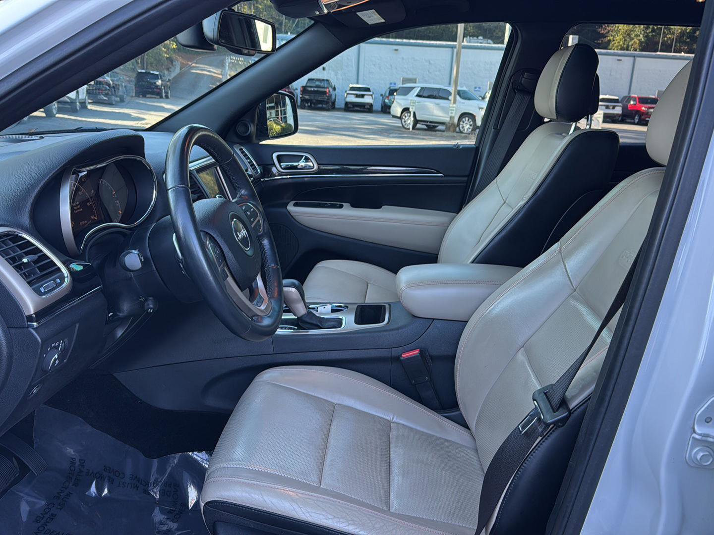 Used 2016 Jeep Grand Cherokee Limited 75th Anniversary image 8