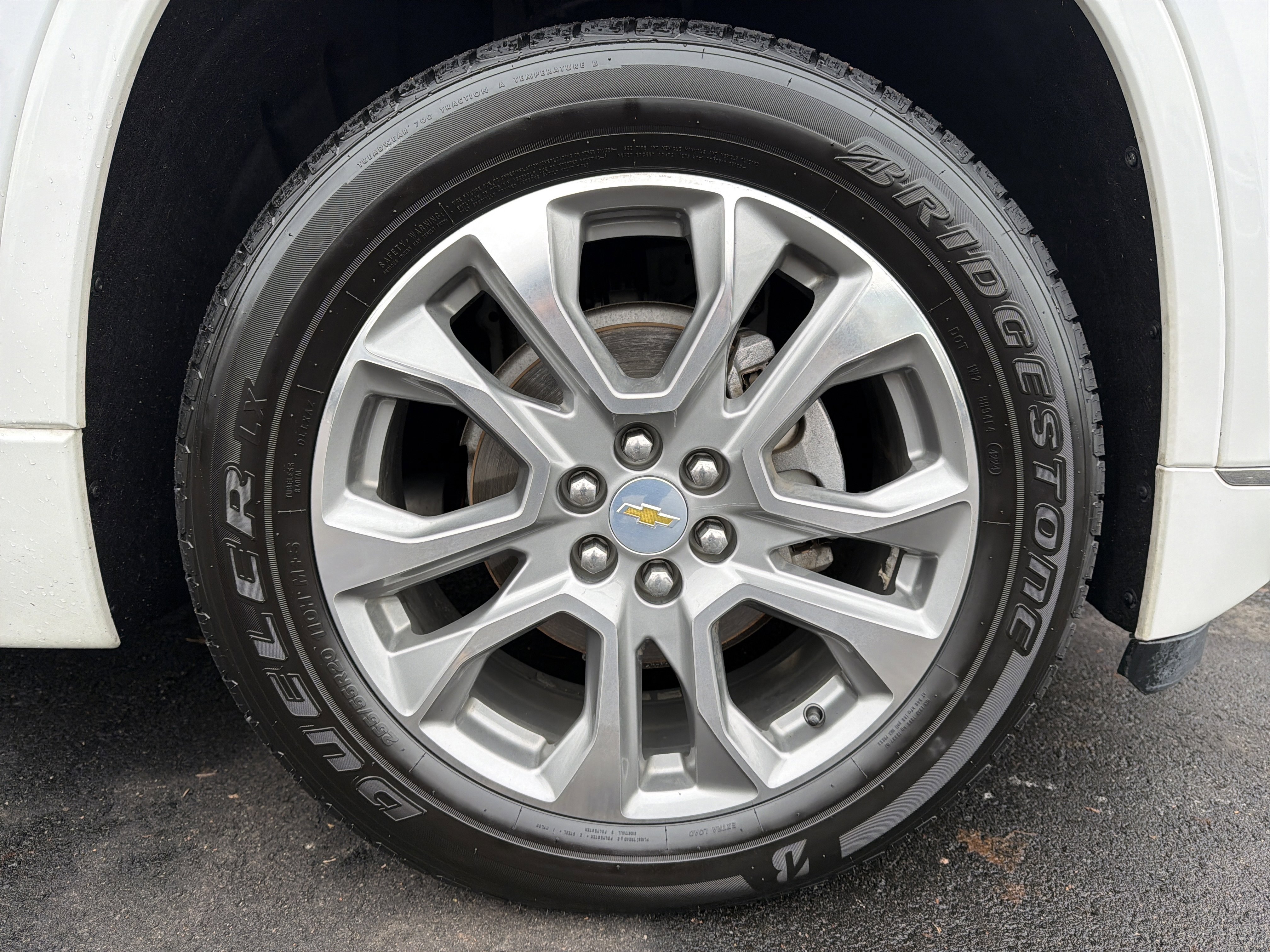 Used 2019 Chevrolet Traverse Premier image 13