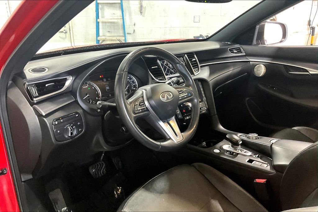 Certified 2023 INFINITI QX55 Essential image 16