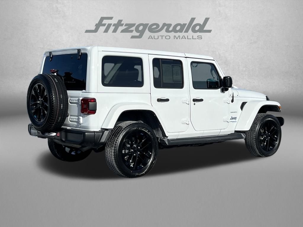Used 2022 Jeep Wrangler Unlimited Sahara w/ Cold Weather Group image 7
