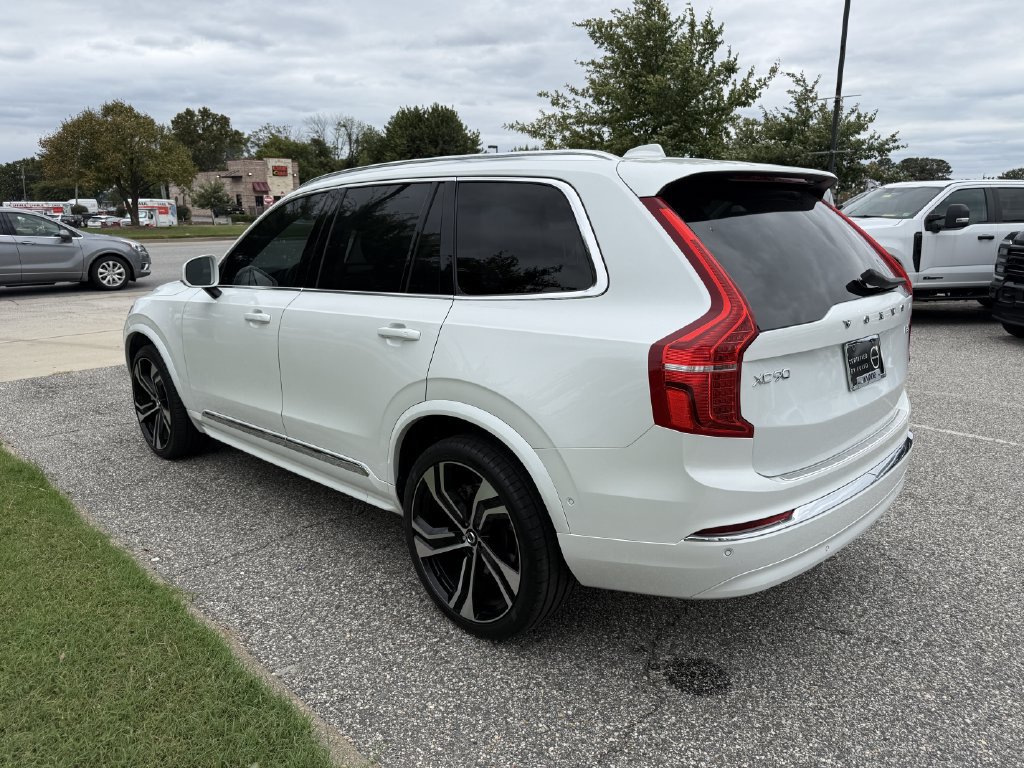 Certified 2025 Volvo XC90 B5 Ultra w/ Lounge Package AWD/4WD image 5