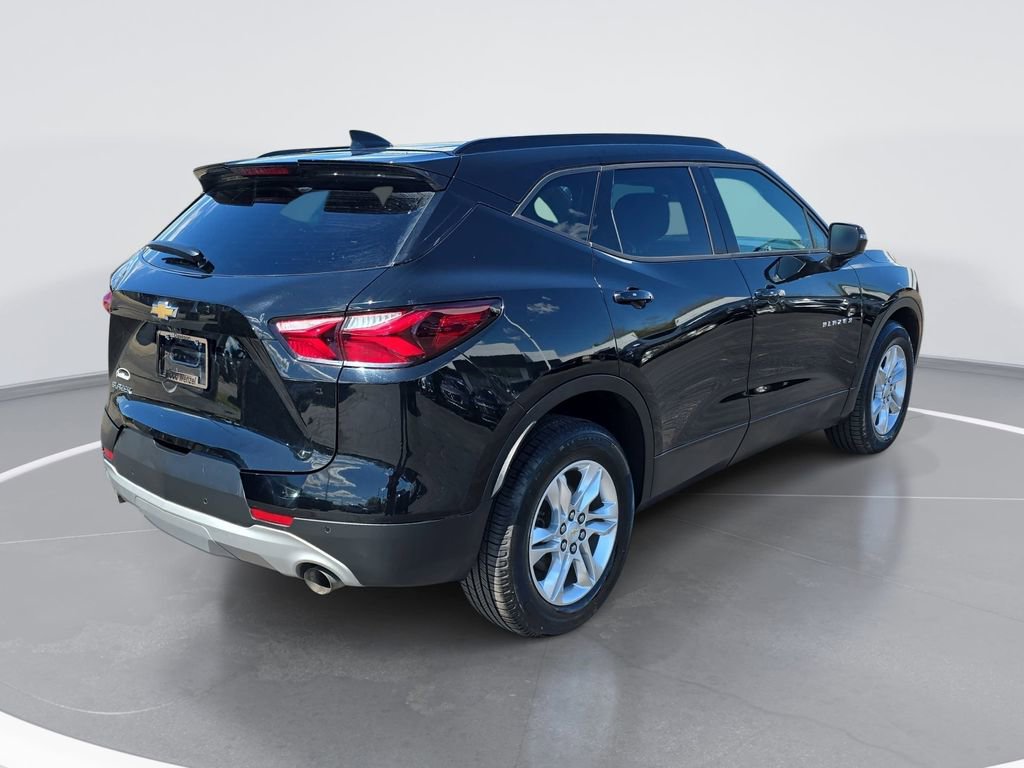 Used 2019 Chevrolet Blazer LT w/ Sound & Technology Package FWD image 3