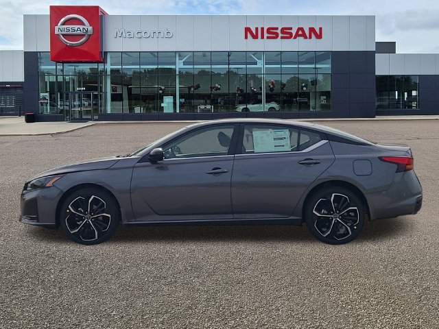 New 2026 Nissan Altima 2.5 SR AWD/4WD image 4