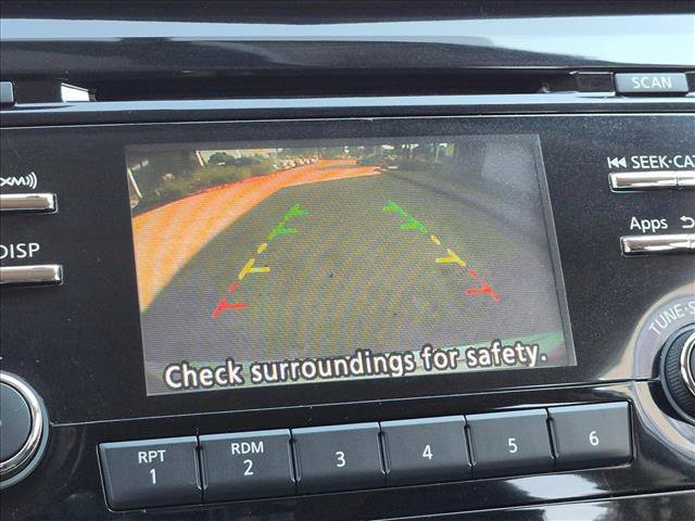 Used 2016 Nissan Rogue SV AWD/4WD image 14