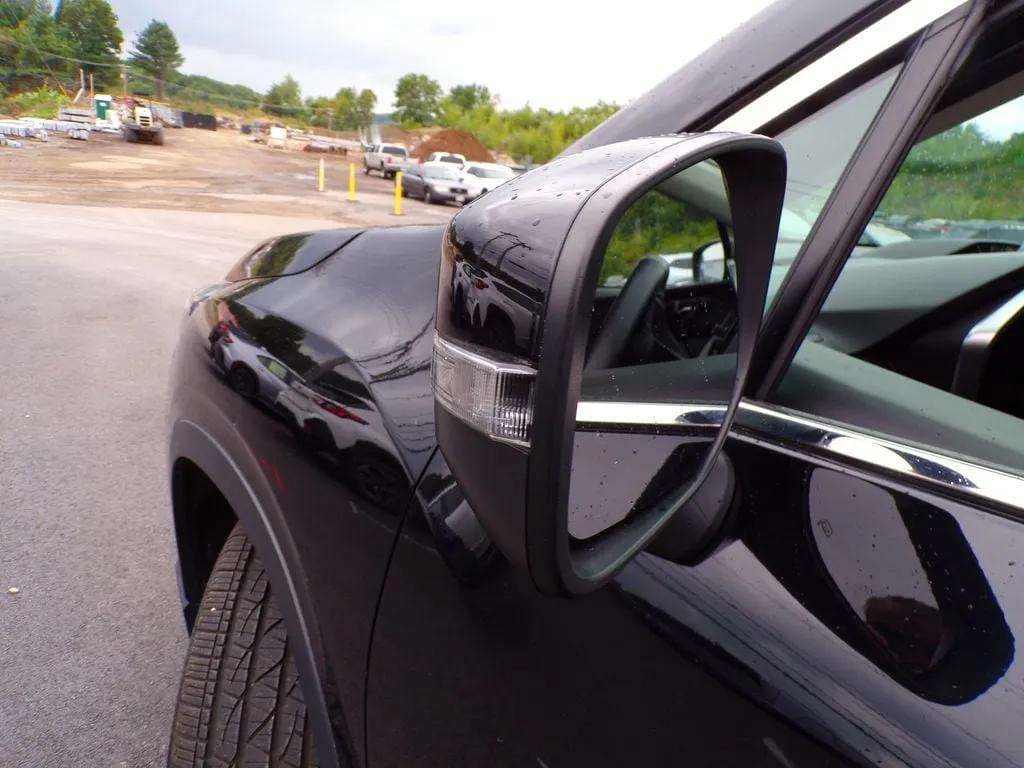 Used 2023 Subaru Ascent Limited AWD/4WD image 22