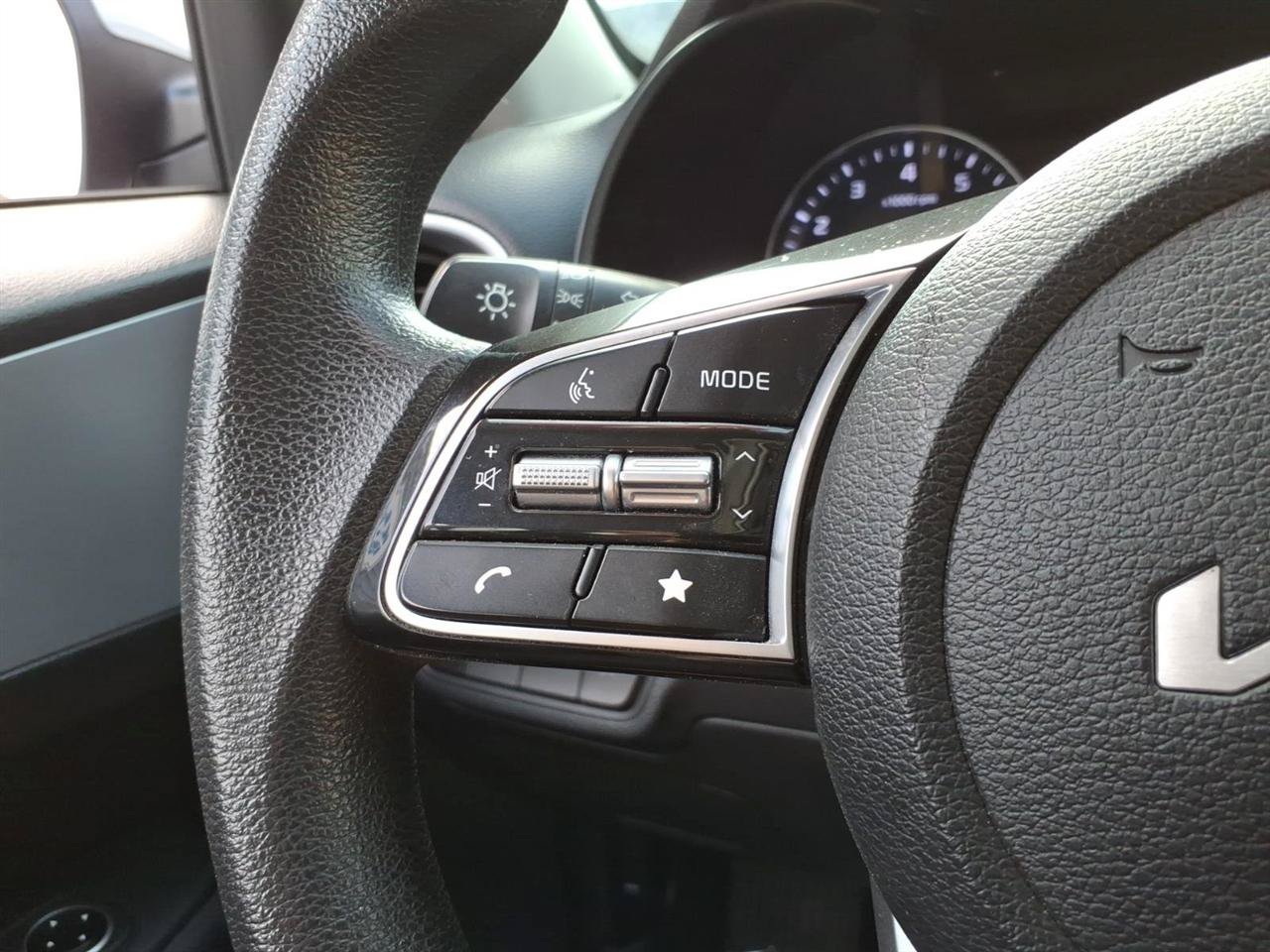 Used 2024 Kia Forte LXS FWD image 14