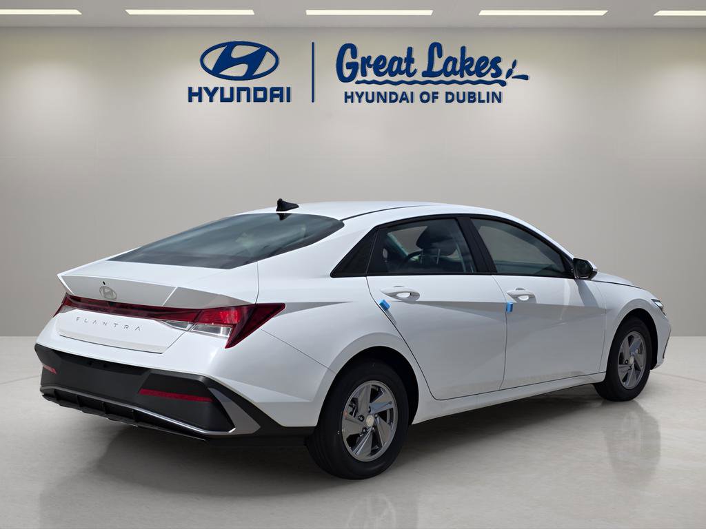 New 2026 Hyundai Elantra SE image 5
