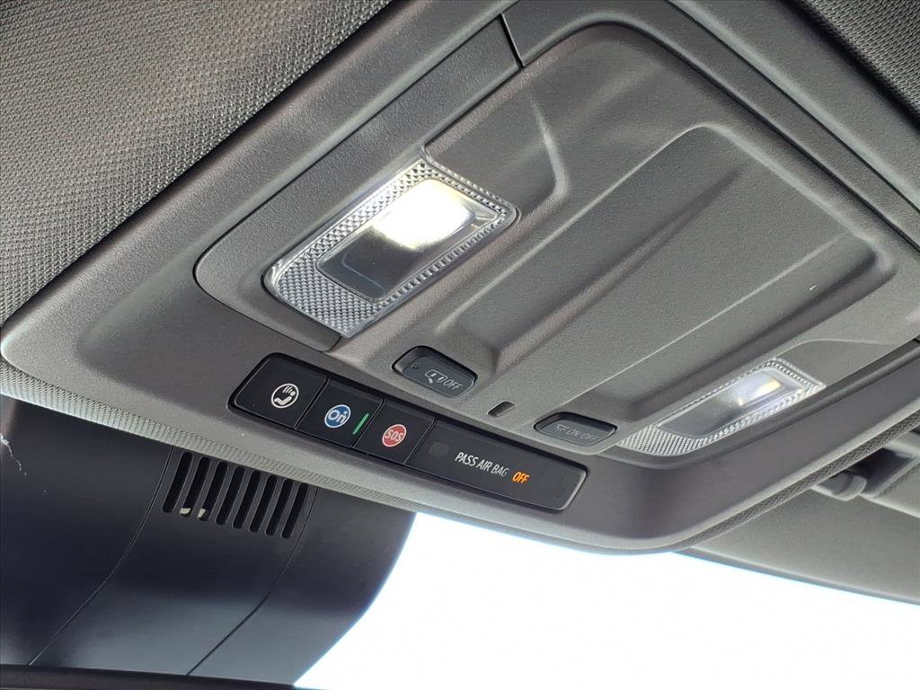 Certified 2022 GMC Sierra 1500 SLT w/ SLT Convenience Package image 26