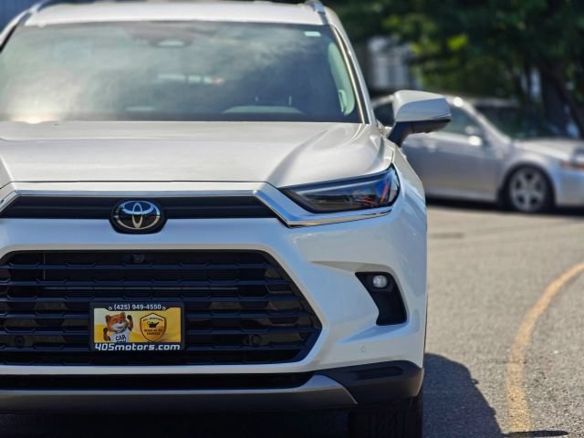 Used 2024 Toyota Grand Highlander AWD Hybrid image 4