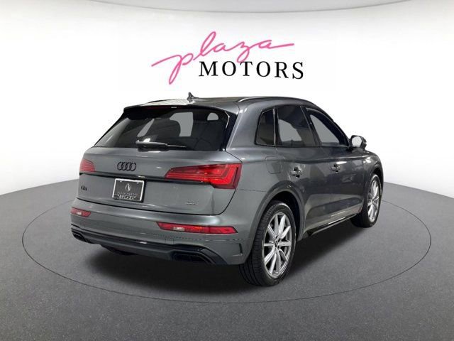 Certified 2023 Audi Q5 e Premium Plus w/ Premium Plus Package AWD/4WD image 4
