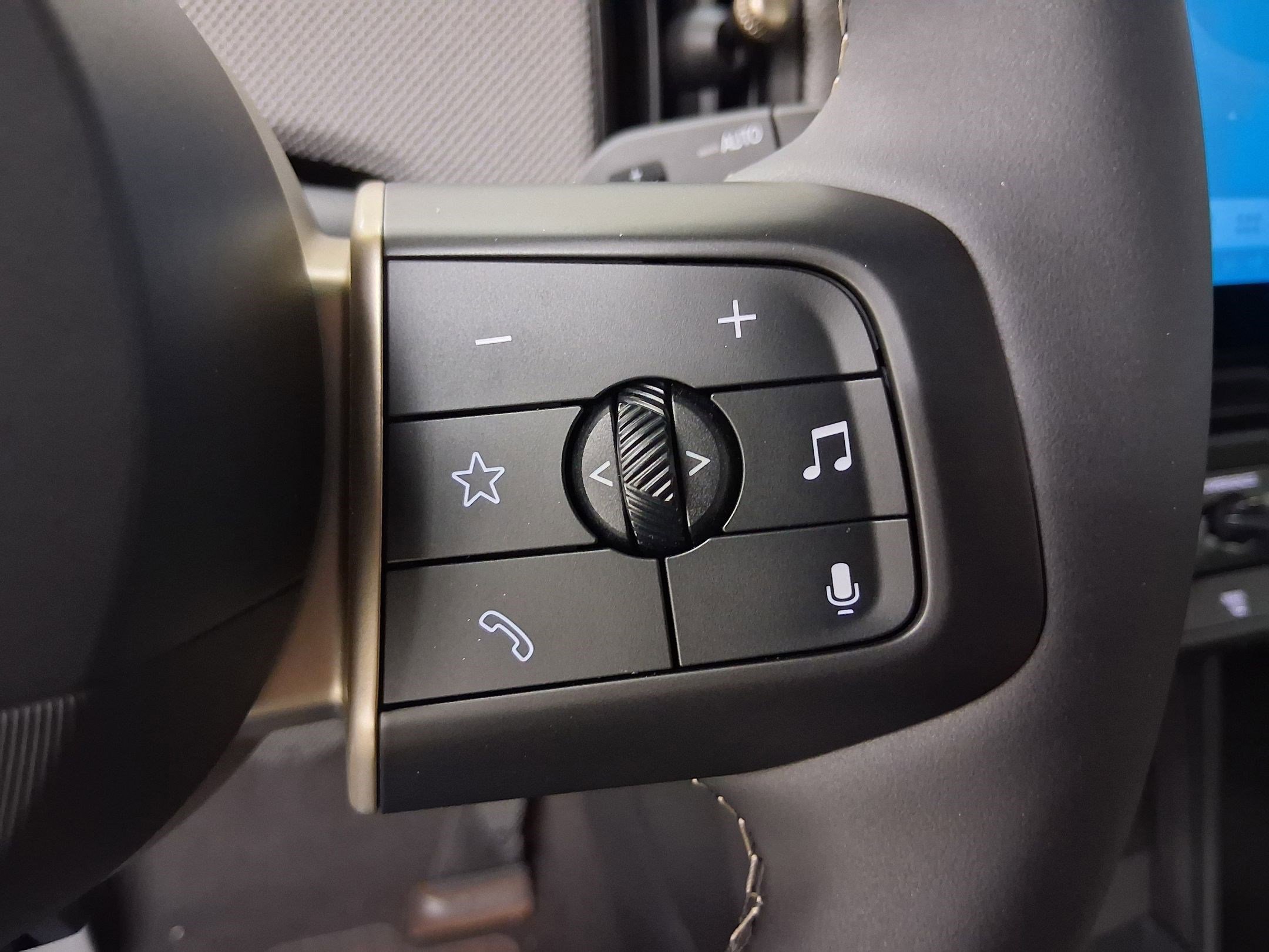 New 2026 MINI Cooper 2-Door Hardtop image 18