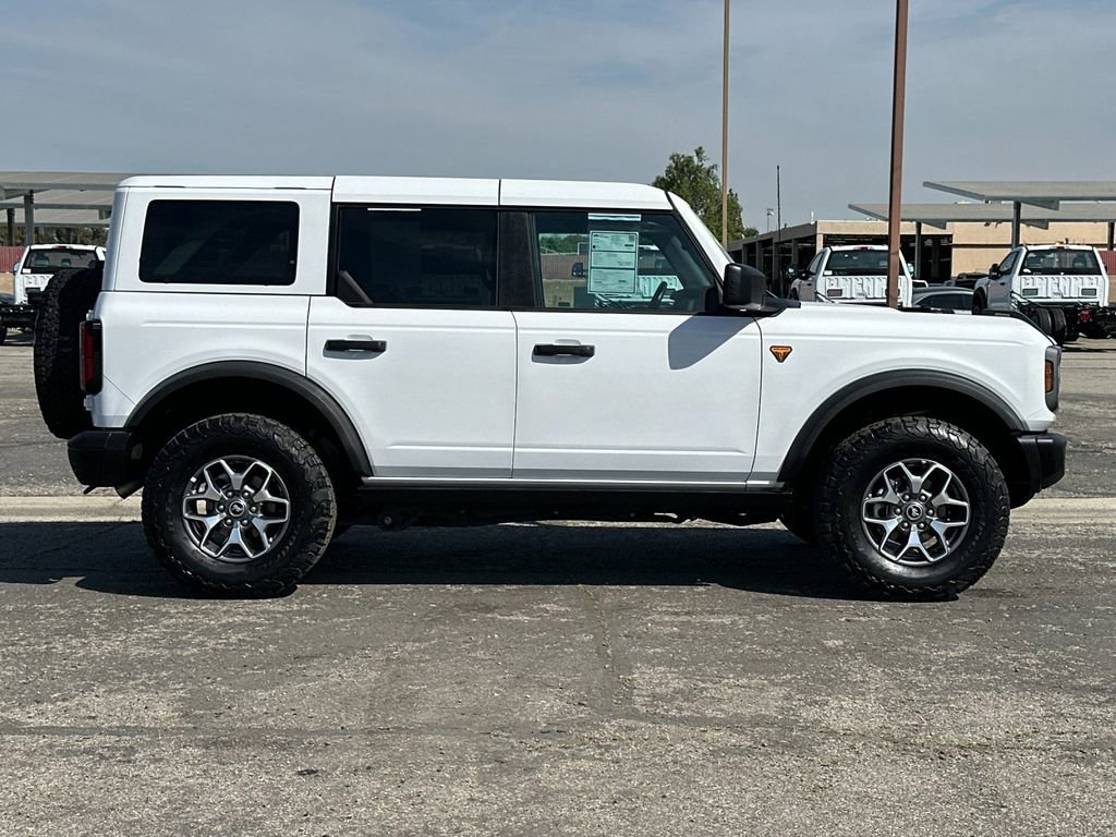 Certified 2025 Ford Bronco Badlands AWD/4WD image 2