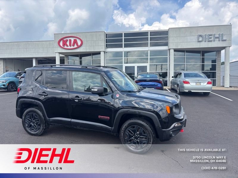 Used 2018 Jeep Renegade Trailhawk w/ UConnect 8.4 Nav Group AWD/4WD image 1