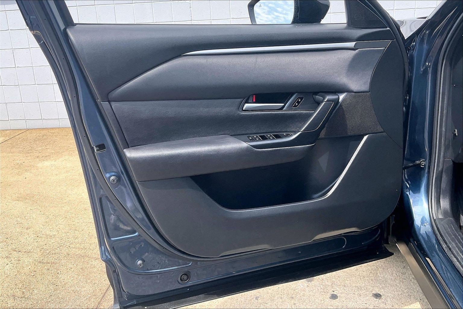 Used 2025 MAZDA CX-50 AWD 2.5 S w/ Preferred Package image 26