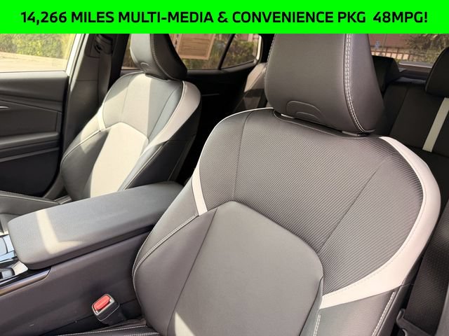 Used 2025 Toyota Camry SE FWD image 12