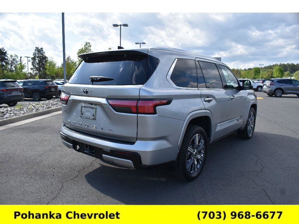 Used 2023 Toyota Sequoia Capstone AWD/4WD image 7