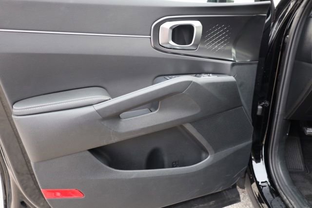 Used 2022 Kia Sorento LX image 20